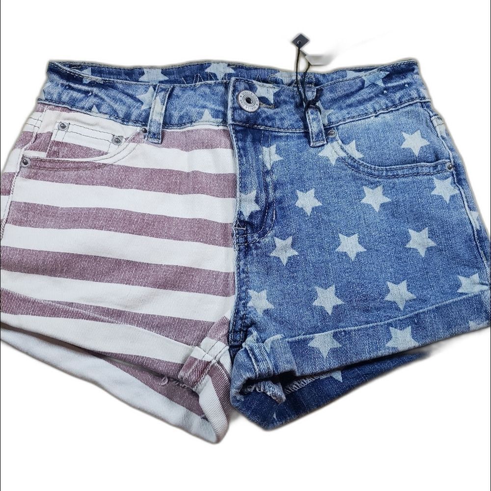 NWT Vanilla Star High Rise Flag Jean Shorts Size 0 USA‎ American Flag Distressed